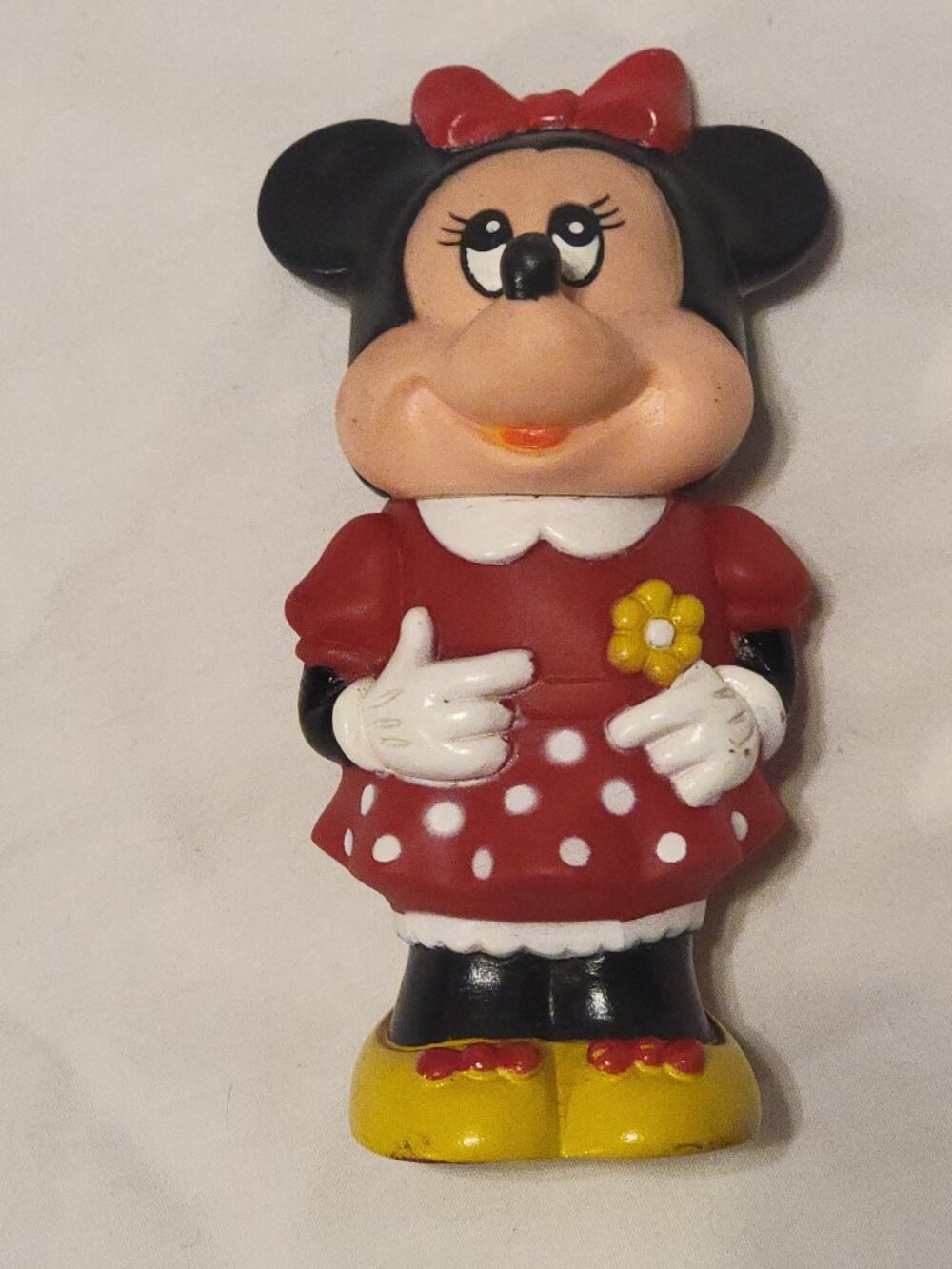 Vintage The Walt Disney Co 1986 Minnie Mouse Bubble Blower Figurine Tootsietoy